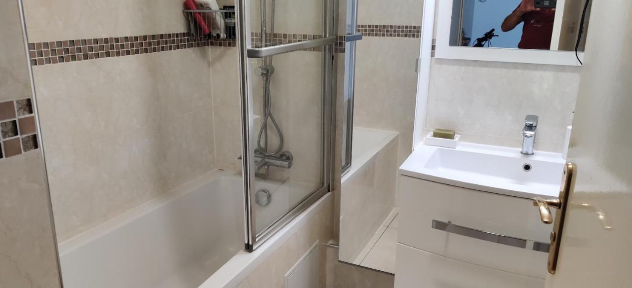 Chambre Chez L'Habitant A 5 Minutes Du Metro Иври сюр Сен Екстериор снимка